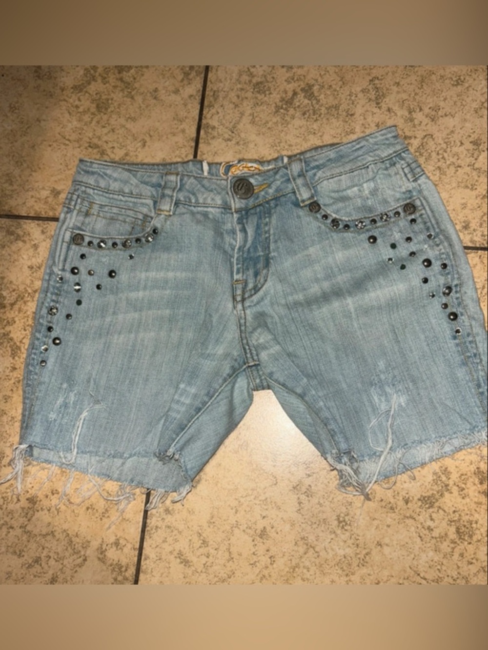 C'est Toi Premium women’s Y2K 2000s beaded shorts size 3